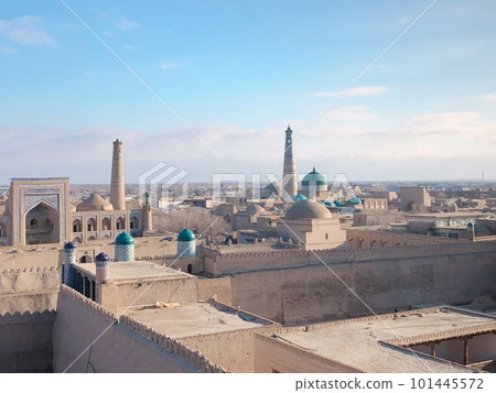 [烏茲別克斯坦] 從 Aksheif Baba（希瓦）瞭望塔看到的 Ichan Kala 城市景觀 101445572
