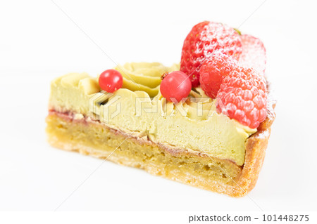 delicious pistachio cream cake 101448275