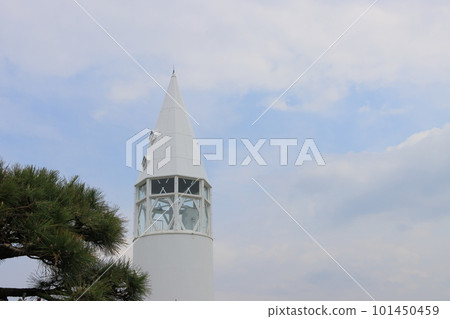 俯瞰大海的燈塔 101450459