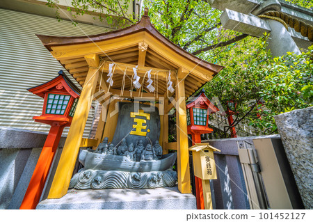 Cityscape of Tokyo, Japan View of Juban Inari Shrine, Shichifukujin Treasure Ship, etc. next to Azabu Juban Station (Exit 7) Cityscape of Tokyo, Japan View of Juban Inari Shrine, Shichifukujin Treasure Ship, etc. next to Azabu Juban Station (Exit 7) 101452127