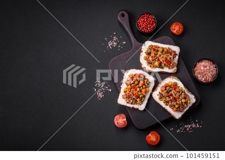 Delicious veggie sandwiches with canned tuna and mexican mix Delicious veggie sandwiches with canned tuna and mexican mix 101459151