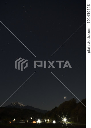 Takekawa-cho, Hokuto City, the bright evening star and winter stars 101459528