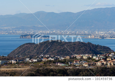 Sagami Bay, Enoshima and the Tanzawa mountains seen from Mt. Ogusuyama in Yokosuka City Sagami Bay, Enoshima and the Tanzawa mountains seen from Mt. Ogusuyama in Yokosuka City 101459736