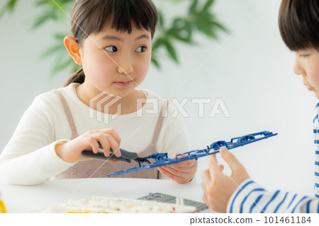 Kids plastic model Kids plastic model 101461184