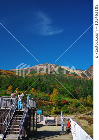 秋天從禦岳索道山頂站眺望禦嶽山 101463185