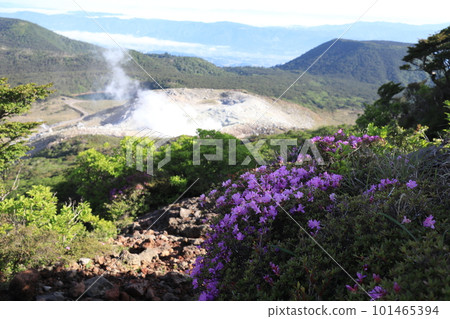 Scenery of Mt. Iou in early summer Scenery of Mt. Iou in early summer 101465394
