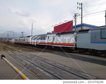 Kiha 183 系列再版油漆高層綠色汽車 Kiha 183 系列再版油漆高層綠色汽車 101479280