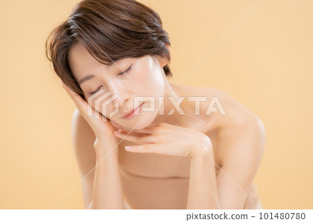 Female Beauty Middle Skin Care Makeup Female Beauty Middle Skin Care Makeup 101480780
