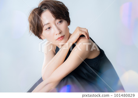 女性美容中護膚彩妝 101480829