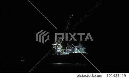 Offshore work boat off the coast of Nyuzen Town, Toyama Prefecture Offshore work boat off the coast of Nyuzen Town, Toyama Prefecture 101485439