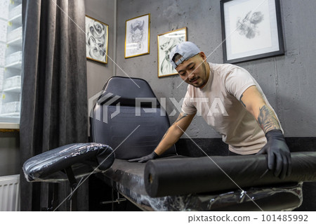 Tattoo master rolling tatto film Tattoo master rolling tatto film 101485992