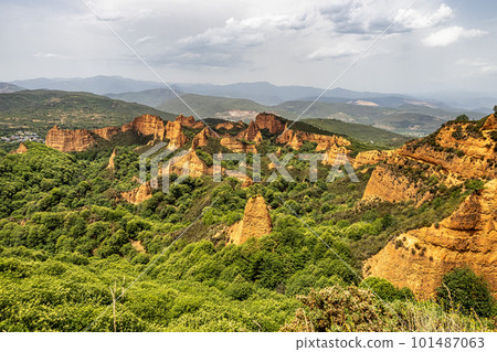 Las Medulas, ancient gold mine in Spain. Unesco world heritage site. Roman mine in El Bierzo county Las Medulas, ancient gold mine in Spain. Unesco world heritage site. Roman mine in El Bierzo county 101487063