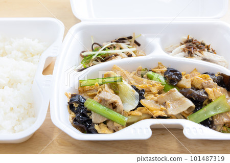 美味的豬肉和蔬菜炒 101487319