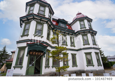 弘前城附近的弘前圖書館是一座歷史建築 弘前城附近的弘前圖書館是一座歷史建築 101487469