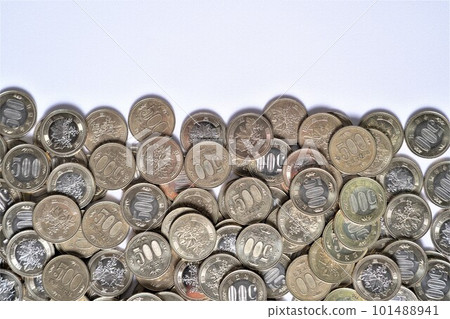 A lot of 500 yen coins (500 yen coins) 101488941