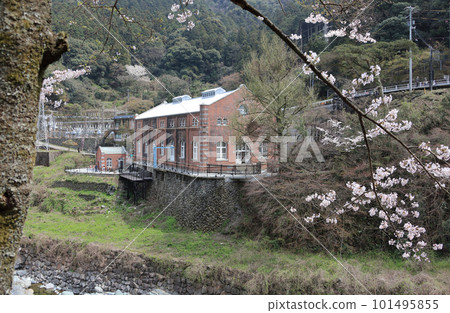 抗震加固工程完成後於春季對外開放的舊羽出場水力發電站（Minetopia Besshi） 101495855