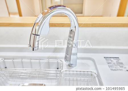 非接觸式水龍頭廚房廚房水槽 非接觸式水龍頭廚房廚房水槽 101495985