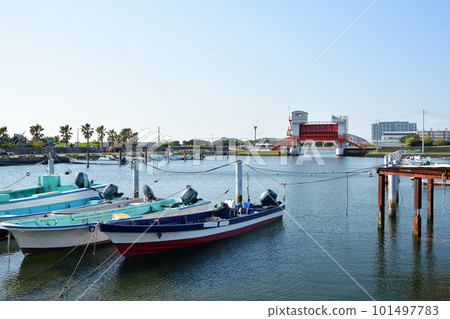 千葉縣木更津市木更津港的船港 101497783