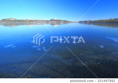 Lake Kussharo Ice Bubble 101497892