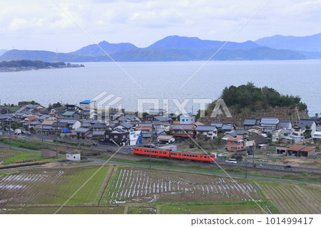 穿越多雲的山陰地區的Kiha 40系列柴油列車_攝於2023年3月18日 101499417