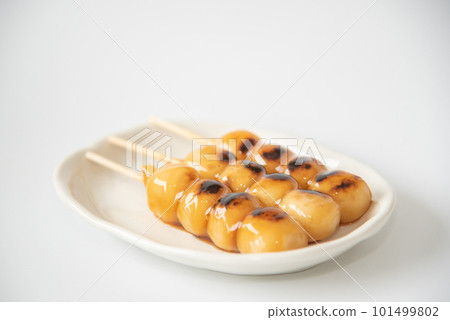 白盤子上美味的御手洗團子 白盤子上美味的御手洗團子 101499802