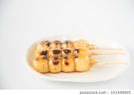 白盤子上美味的御手洗團子 白盤子上美味的御手洗團子 101499805