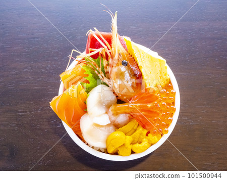 Seafood rice bowl (sea urchin, salmon, tuna, salmon roe, shrimp, scallops) Seafood rice bowl (sea urchin, salmon, tuna, salmon roe, shrimp, scallops) 101500944