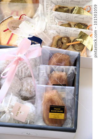 Handmade cake 101501059