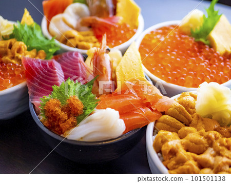 Seafood bowl, sea urchin bowl, salmon roe bowl Seafood bowl, sea urchin bowl, salmon roe bowl 101501138