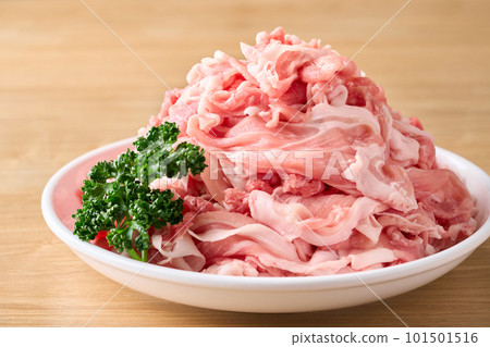 A heaping portion of domestically produced pork cut into small pieces 1 kilogram A heaping portion of domestically produced pork cut into small pieces 1 kilogram 101501516
