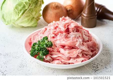 A heaping portion of domestically produced pork cut into small pieces 1 kilogram 101501521