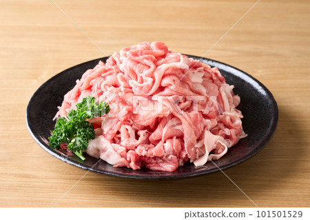 A heaping portion of domestically produced pork cut into small pieces 1 kilogram A heaping portion of domestically produced pork cut into small pieces 1 kilogram 101501529