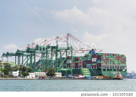 The container ship docked at the port of Kaohsiung, Taiwan for loading. 101505580