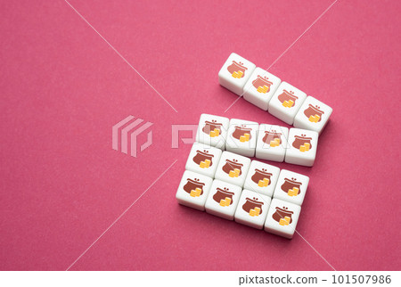 Collect money and savings. Get more income and profit. Attract investment. Accumulation of interest rate. Deposits and savings benefits. Reliable storage, inflation protection. 101507986