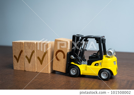 Implementation of new stages of the project. The forklift truck performs the tasks according to the checklist. Troubleshooting. Mistake correction. Ready state. Put in order. 101508002