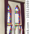 教堂彩色玻璃窗 101513089