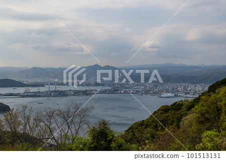 Shonan factory night view taken from Mt. Taihu Shonan factory night view taken from Mt. Taihu 101513131