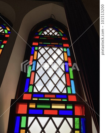 教堂彩色玻璃窗 101513200