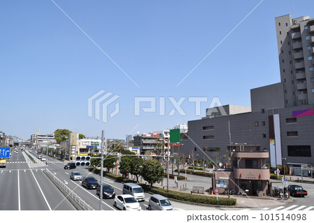 東京都府中市中河原站前的街景 101514098