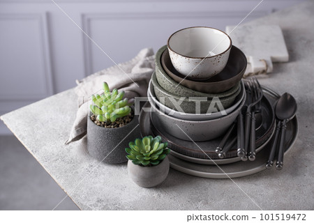 Craft ceramic plates, bowls and cups 101519472