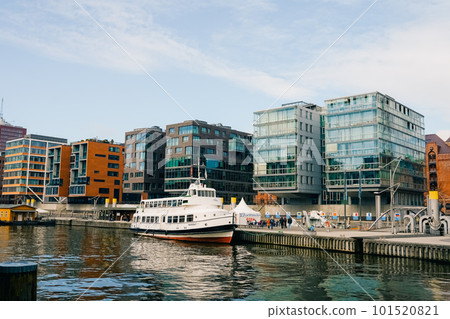 Cityscape of Sandtorhafen canal in Hamburg, Germany Cityscape of Sandtorhafen canal in Hamburg, Germany 101520821