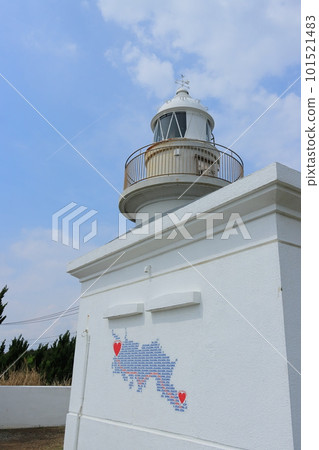 A white lighthouse shining in the blue sky Maritime traffic A white lighthouse shining in the blue sky Maritime traffic 101521483