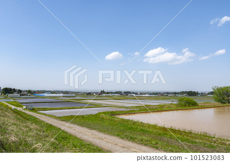 Countryside scenery in the suburbs Countryside scenery in the suburbs 101523083