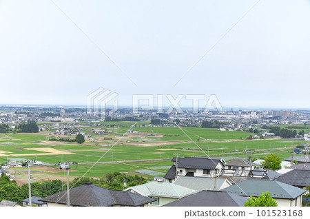 從郊區看的都市風景 從郊區看的都市風景 101523168