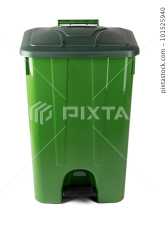Green recycle bin isolated on white background 101525940