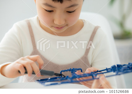 Kids plastic model 101526686