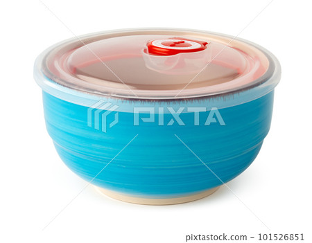 Ceramic bowl with plastic lid on white background Ceramic bowl with plastic lid on white background 101526851