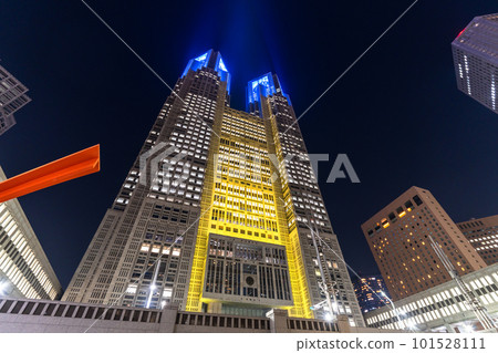"Tokyo" Night view of the Tokyo Metropolitan Government Building Ukrainian color light up 101528111