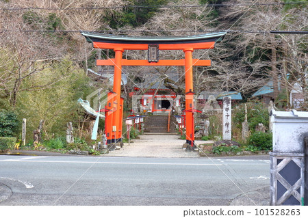 稻下神社紅色鳥居（靜岡縣松崎町） 101528263