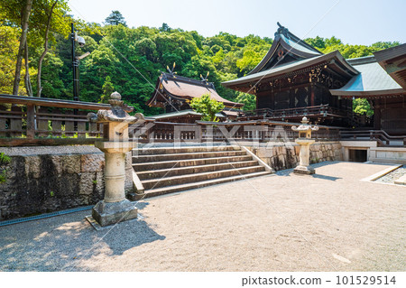 吉備津彥神社（瓦登和正殿） 101529514